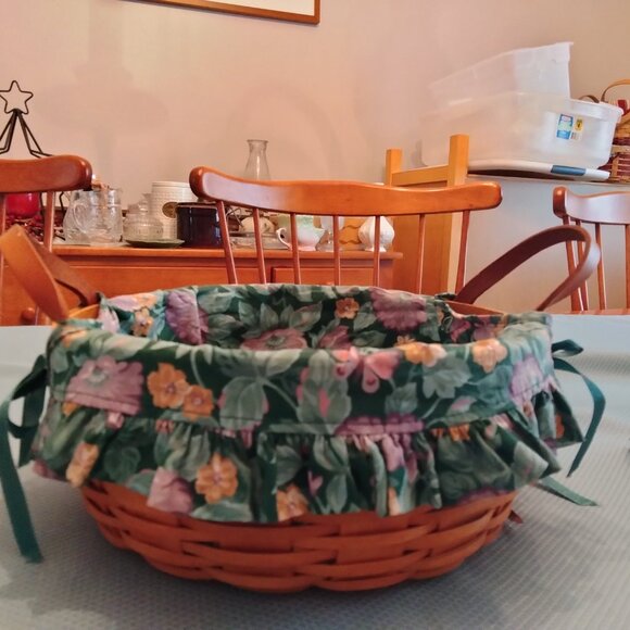 VINTAGE - 1997 Longaberger Darning Basket With Liner and Protector - Picture 2 of 5